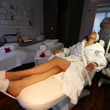 Lägenhetshotell Filomena & 4*